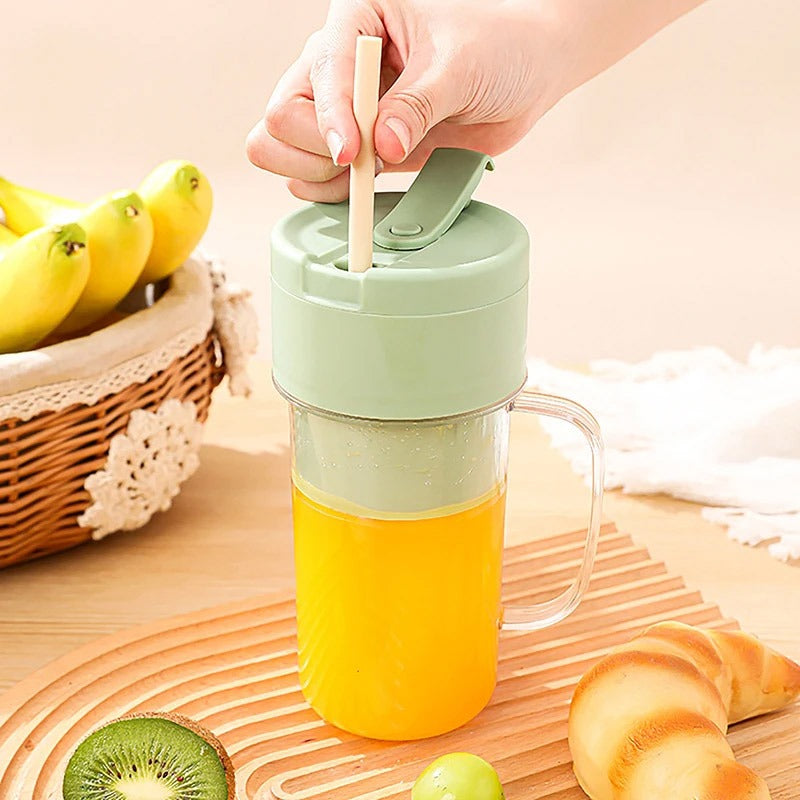 MINI PORTABLE JUICE BLENDER